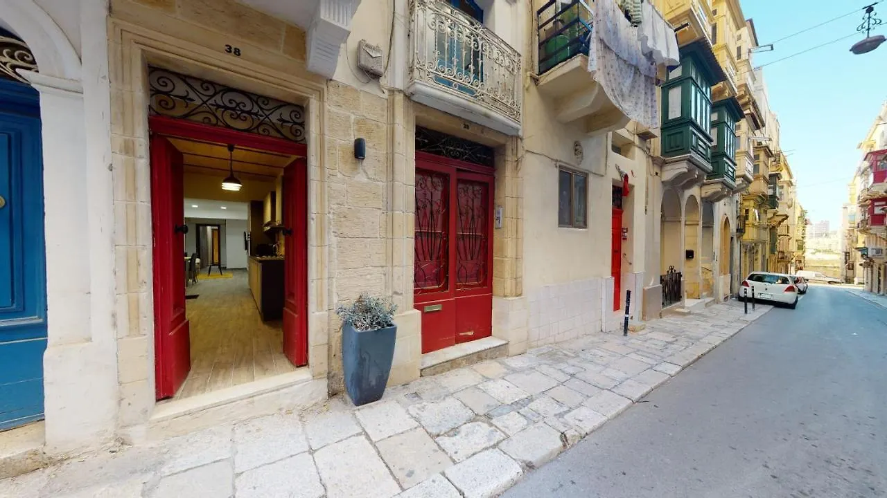 Central Valletta - 1 Bedroom Maisonnette 0*,  Malta